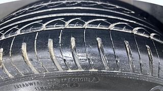Used 2013 Hyundai Grand i10 [2013-2017] Asta 1.2 Kappa VTVT (O) Petrol Manual tyres RIGHT FRONT TYRE TREAD VIEW