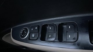 Used 2018 Hyundai Grand i10 [2017-2020] Magna 1.2 Kappa VTVT Petrol Manual top_features Power windows