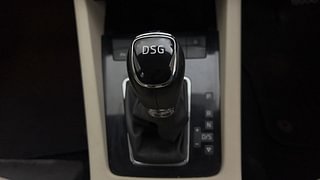 Used 2018 Skoda Octavia [2017-2019] 2.0 TDI AT L K Diesel Automatic interior GEAR  KNOB VIEW