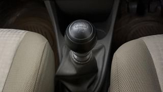 Used 2013 Toyota Etios [2010-2017] GD Diesel Manual interior GEAR  KNOB VIEW