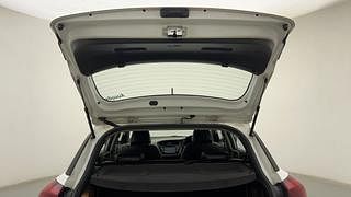 Used 2017 Hyundai Elite i20 [2014-2018] Asta 1.2 (O) Petrol Manual interior DICKY DOOR OPEN VIEW