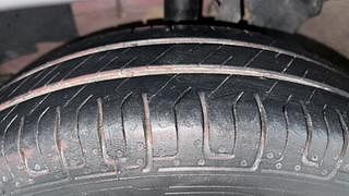 Used 2019 Renault Kwid [2015-2019] RXL Petrol Manual tyres LEFT FRONT TYRE TREAD VIEW