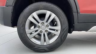 Used 2017 Maruti Suzuki Vitara Brezza [2016-2020] ZDI PLUS Dual Tone Diesel Manual tyres RIGHT REAR TYRE RIM VIEW