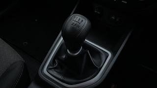 Used 2017 Hyundai Creta [2015-2018] 1.6 SX Diesel Manual interior GEAR  KNOB VIEW