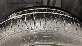 Used 2018 Maruti Suzuki Dzire [2017-2020] VXI Petrol Manual tyres LEFT REAR TYRE TREAD VIEW