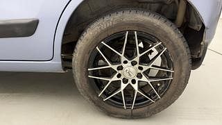Used 2011 Maruti Suzuki Wagon R 1.0 [2010-2019] VXi Petrol Manual tyres LEFT REAR TYRE RIM VIEW