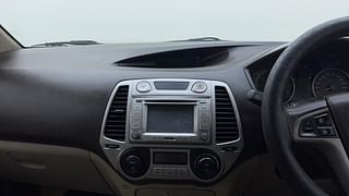 Used 2011 Hyundai i20 [2008-2012] Asta 1.4 AT Petrol Automatic interior MUSIC SYSTEM & AC CONTROL VIEW