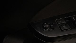 Used 2016 Maruti Suzuki Swift [2011-2017] VDi ABS Diesel Manual top_features Adjustable ORVM