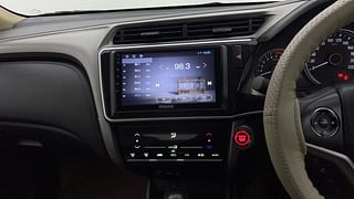 Used 2017 Honda City [2017-2020] VX CVT Petrol Automatic top_features Integrated (in-dash) music system