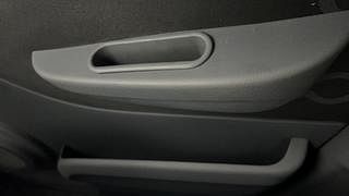 Used 2013 Maruti Suzuki Alto 800 [2012-2016] Lxi Petrol Manual top_features Door pockets
