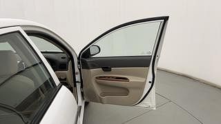 Used 2010 Hyundai Verna [2006-2010] VTVT SX 1.6 Petrol Manual interior RIGHT FRONT DOOR OPEN VIEW