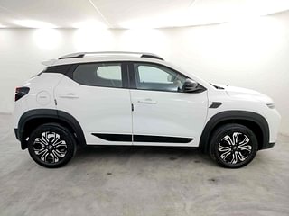 Used 2022 Renault Kiger RXT (O) AMT Petrol Automatic exterior RIGHT SIDE VIEW