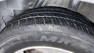 Used 2014 Honda City [2014-2017] V Petrol Manual tyres LEFT REAR TYRE TREAD VIEW