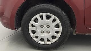 Used 2011 Hyundai i20 [2008-2012] Magna 1.2 Petrol Manual tyres LEFT FRONT TYRE RIM VIEW