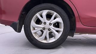 Used 2019 honda Amaze 1.5 VX i-DTEC Diesel Manual tyres RIGHT REAR TYRE RIM VIEW