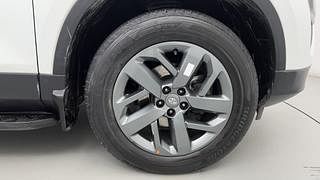 Used 2021 Tata Safari XT Plus Diesel Manual tyres RIGHT FRONT TYRE RIM VIEW