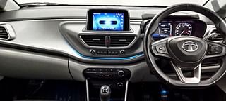 Used 2020 Tata Altroz XZ 1.2 Petrol Manual interior MUSIC SYSTEM & AC CONTROL VIEW