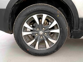 Used 2017 Maruti Suzuki S-Cross [2017-2020] Alpha 1.3 Diesel Manual tyres RIGHT REAR TYRE RIM VIEW