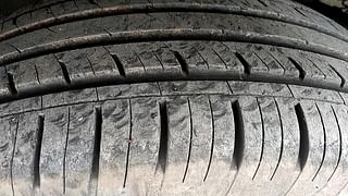 Used 2017 Mahindra Scorpio [2017-2020] S7 Plus Diesel Manual tyres LEFT FRONT TYRE TREAD VIEW