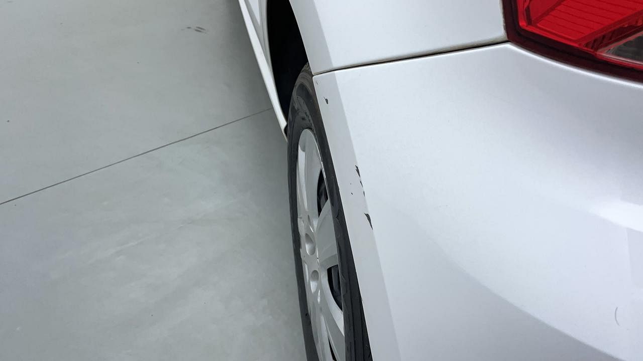 Used 2015 Volkswagen Polo [2015-2019] Trendline 1.2L (P) Petrol Manual dents MINOR SCRATCH
