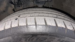 Used 2014 Hyundai Elite i20 [2014-2018] Asta 1.4 CRDI Diesel Manual tyres LEFT FRONT TYRE TREAD VIEW