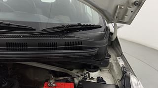 Used 2014 Hyundai Grand i10 [2013-2017] Sportz 1.2 Kappa VTVT Petrol Manual engine ENGINE LEFT SIDE HINGE & APRON VIEW