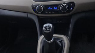 Used 2017 Hyundai Grand i10 [2017-2020] Asta 1.2 Kappa VTVT Petrol Manual interior GEAR  KNOB VIEW