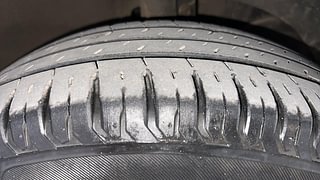 Used 2019 Maruti Suzuki Dzire [2017-2020] ZXI Petrol Manual tyres RIGHT FRONT TYRE TREAD VIEW