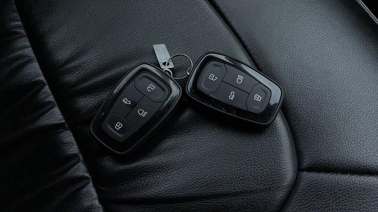 Used 2021 Tata Nexon XZ Plus (O) Petrol Manual extra CAR KEY VIEW