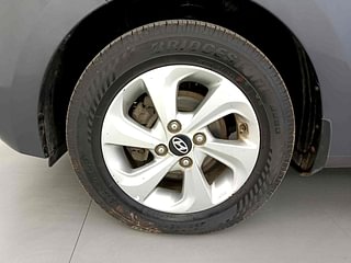 Used 2018 Hyundai Xcent [2017-2019] SX Diesel Diesel Manual tyres LEFT FRONT TYRE RIM VIEW