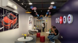 Spinny Car Hub, GNB Mall Ghaziabad