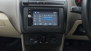 Used 2016 Skoda Rapid [2011-2016] Ambition Plus Diesel MT Diesel Manual interior MUSIC SYSTEM & AC CONTROL VIEW