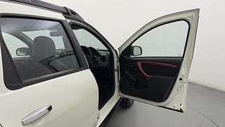 Used 2018 Renault Duster [2015-2019] 85 PS RXS MT Diesel Manual interior RIGHT FRONT DOOR OPEN VIEW