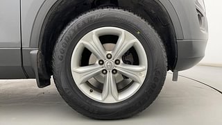 Used 2019 Tata Harrier XZ Diesel Manual tyres RIGHT FRONT TYRE RIM VIEW
