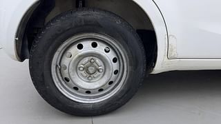 Used 2010 Maruti Suzuki Ritz [2009-2012] Lxi Petrol Manual tyres RIGHT REAR TYRE RIM VIEW