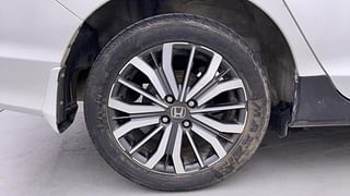 Used 2017 Honda City [2017-2020] ZX CVT Petrol Automatic tyres RIGHT REAR TYRE RIM VIEW