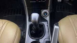 Used 2020 Mahindra XUV500 [2018-2021] W7 Diesel Manual interior GEAR  KNOB VIEW