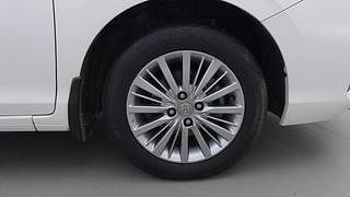 Used 2021 honda City V 5th Gen Petrol Manual tyres RIGHT FRONT TYRE RIM VIEW
