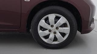 Used 2014 Honda Mobilio [2014-2017] S Diesel Diesel Manual tyres RIGHT FRONT TYRE RIM VIEW