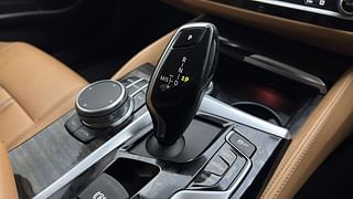Used 2018 BMW 5 Series [2017-2021] 520d Luxury Line Diesel Automatic interior GEAR  KNOB VIEW
