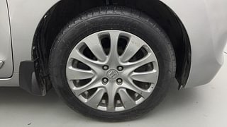 Used 2016 Maruti Suzuki Baleno [2015-2019] Zeta AT Petrol Petrol Automatic tyres RIGHT FRONT TYRE RIM VIEW