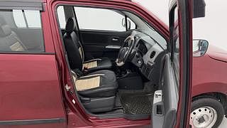 Used 2011 Maruti Suzuki Wagon R 1.0 [2010-2019] LXi Petrol Manual interior RIGHT SIDE FRONT DOOR CABIN VIEW