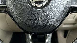 Used 2017 Skoda Superb [2016-2019] L&K TSI AT Petrol Automatic top_features Airbags