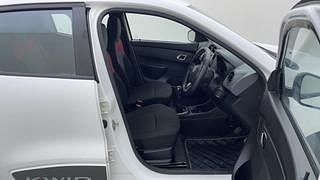 Used 2018 Renault Kwid [2017-2019] RXT 1.0 SCE Special (O) Petrol Manual interior RIGHT SIDE FRONT DOOR CABIN VIEW