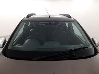 Used 2017 Renault Kwid [2015-2019] 1.0 RXT AMT Opt Petrol Automatic exterior FRONT WINDSHIELD VIEW