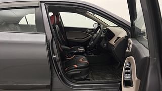 Used 2015 Hyundai Elite i20 [2014-2018] Sportz 1.2 Petrol Manual interior RIGHT SIDE FRONT DOOR CABIN VIEW