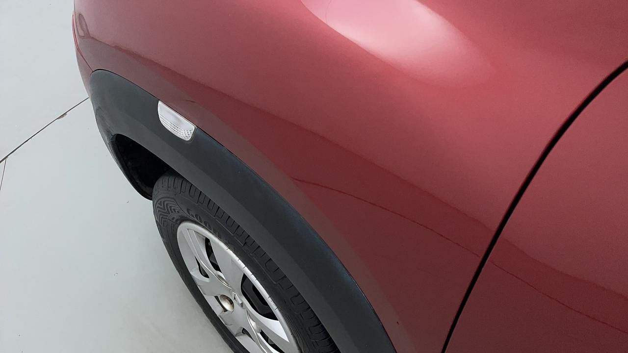 Used 2018 Renault Kwid [2015-2019] 1.0 RXT AMT Opt Petrol Automatic dents MINOR DENT
