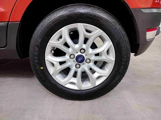 Used 2014 Ford EcoSport [2013-2015] Titanium 1.5L TDCi (Opt) Diesel Manual tyres LEFT REAR TYRE RIM VIEW