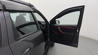 Used 2018 Renault Duster [2015-2019] 85 PS RXS MT Diesel Manual interior RIGHT FRONT DOOR OPEN VIEW