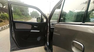 Used 2014 Maruti Suzuki Wagon R 1.0 [2006-2010] VXi Petrol Manual interior LEFT FRONT DOOR OPEN VIEW